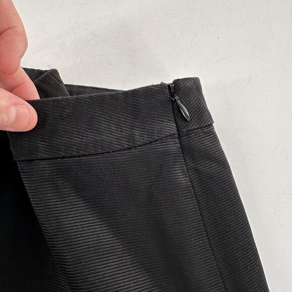 Talbots Black Knee-Length Straight Skirt Italian Fabric Size 10 Back Vent Preppy - Picture 8 of 12